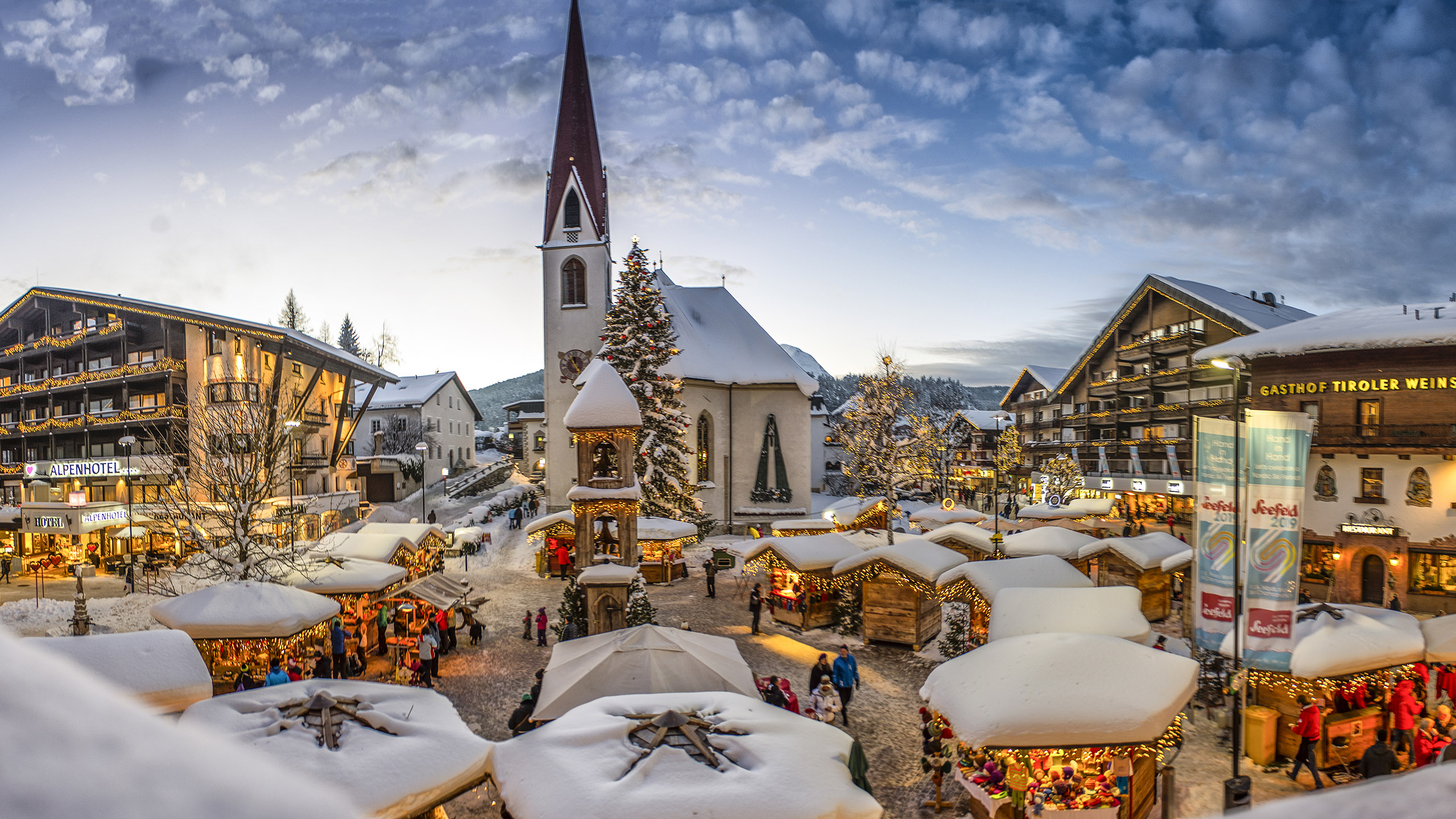 Holiday Christmas In Tyrol